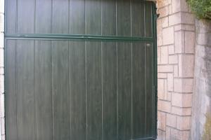 Puertas residenciales / Basculantes / Panel sandwich color