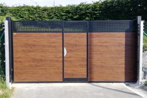 Puertas residenciales / Correderas rodadas y colgantes / Imitaciones a madera y madera